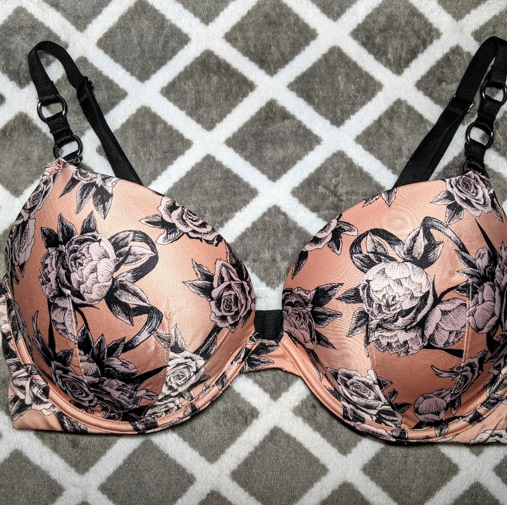 Victoria's Secret Bombshell Push-Up Bra
